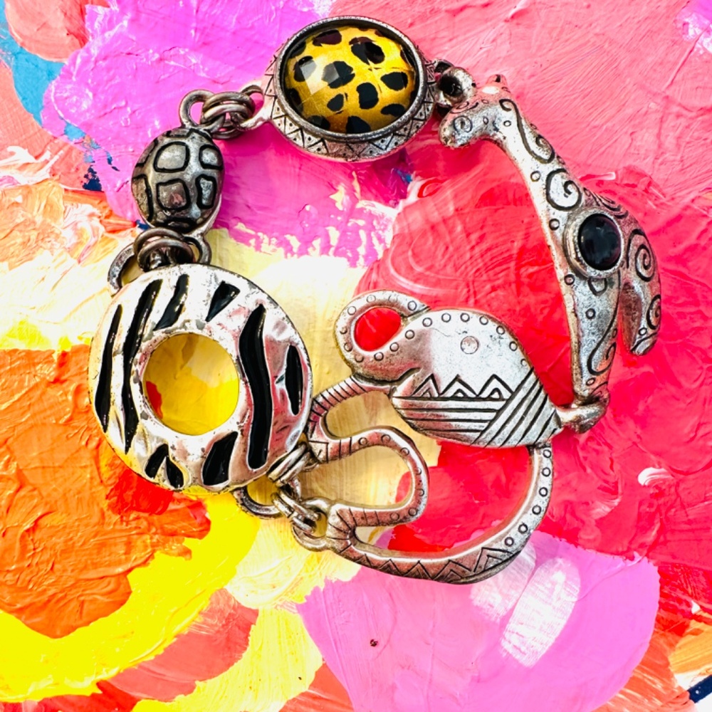Vintage Safari Style Bracelet Elephant Giraffe Magnet Closure